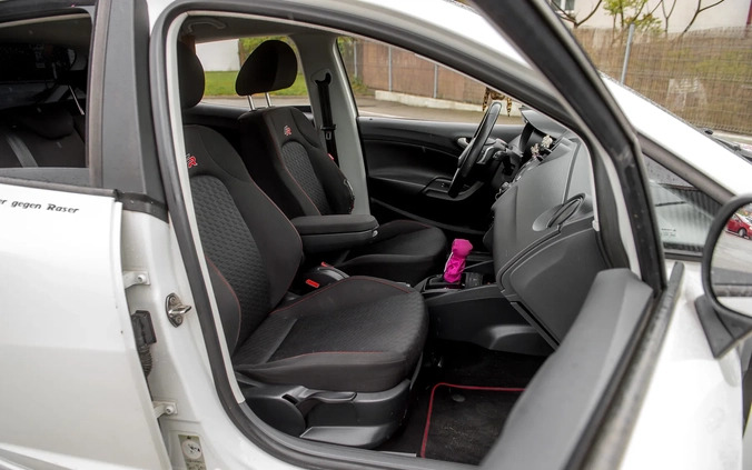 Seat Ibiza cena 26800 przebieg: 183584, rok produkcji 2010 z Radom małe 191